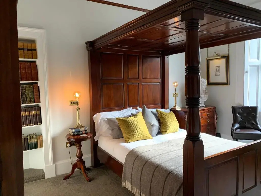 Premier Double room (full double bed)