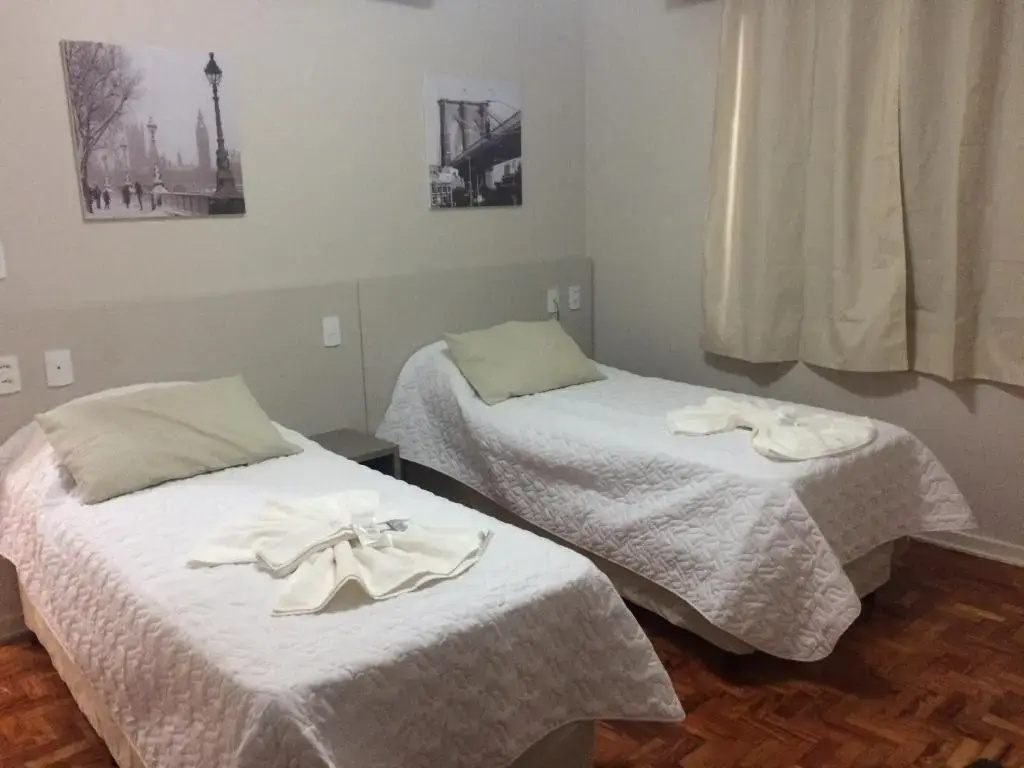 Deluxe Double room (twin beds)
