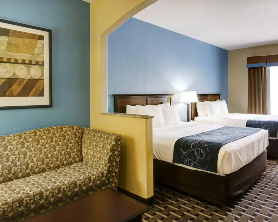 Quadruple Suite