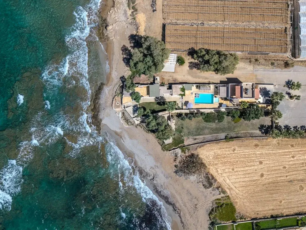 Almirikia Villa