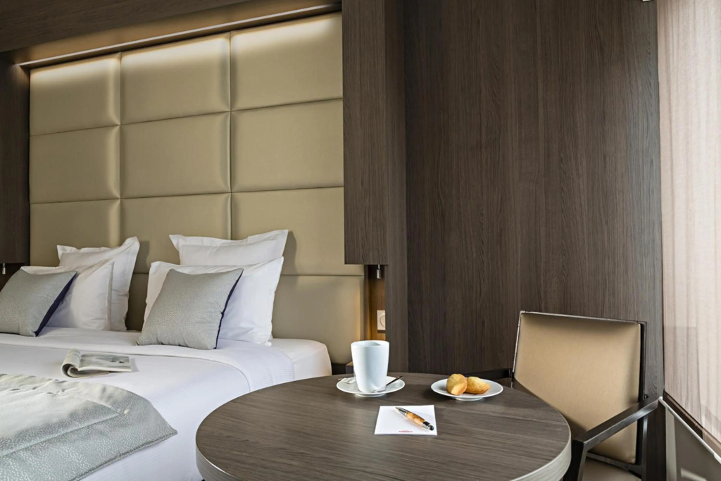 Отель Residhome Courbevoie La Défense в Курбевуе