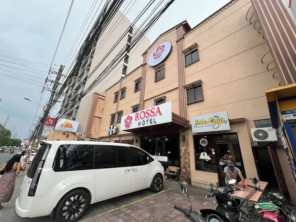 Rossa Hotel