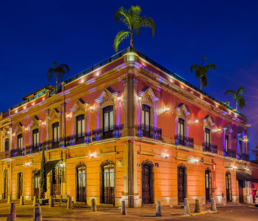 Casa Pedro Loza image