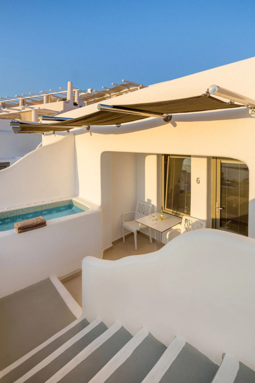 Superior Double room with mountain view (full double bed)