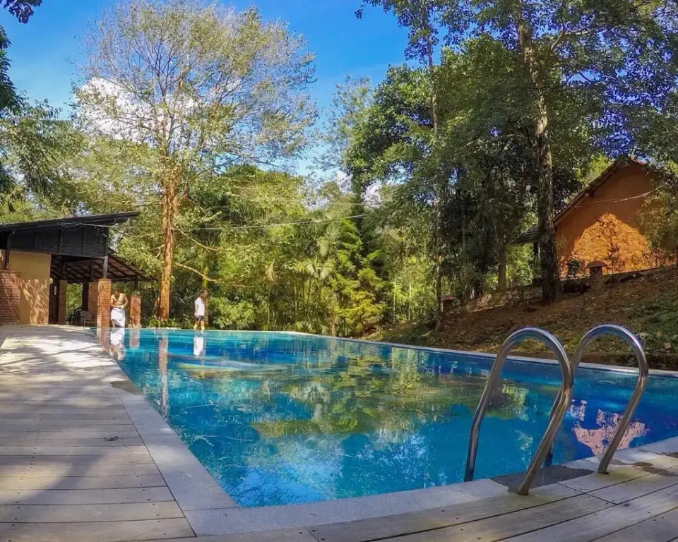 Silent Creek Resort - Général