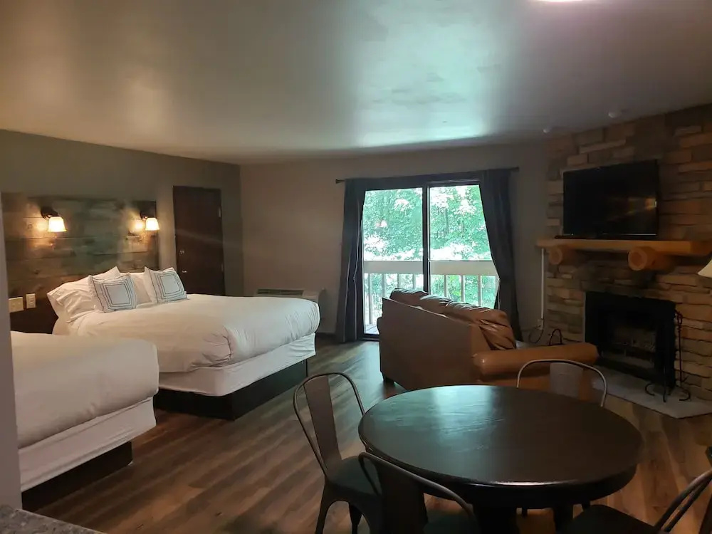 Executive Studio