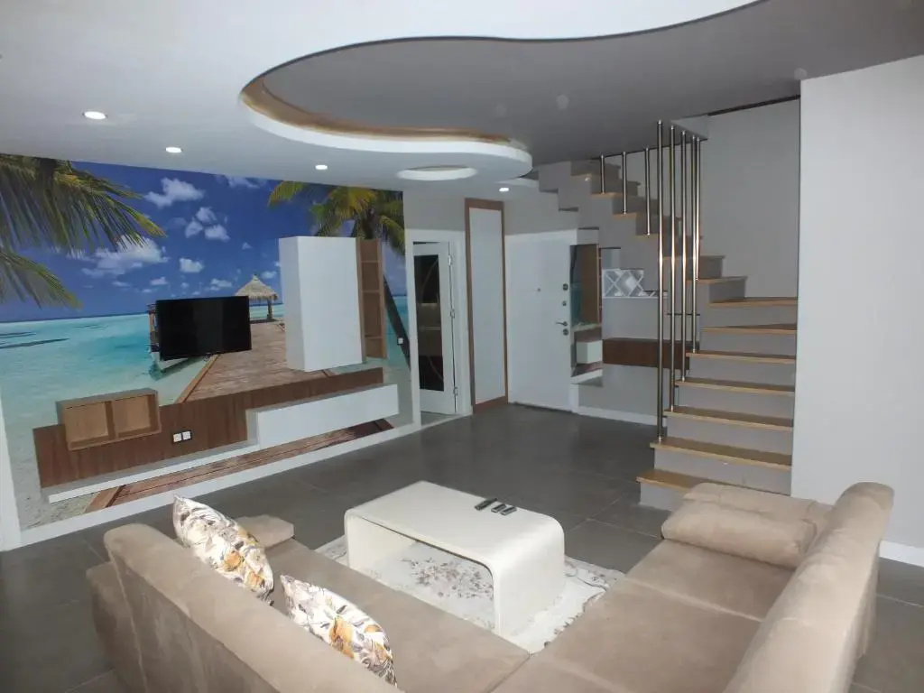 2 Bedrooms Duplex Apartment with pool view