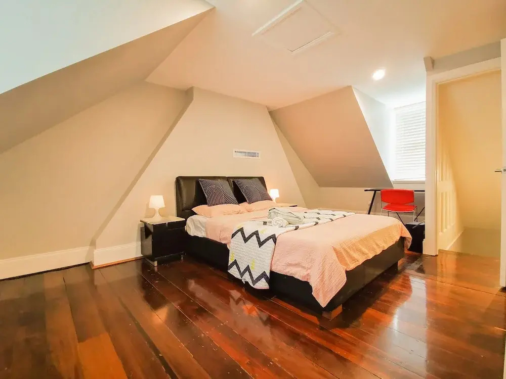 Comfort room