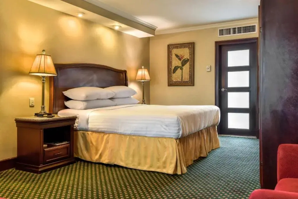 Executive Level Double room full double bed