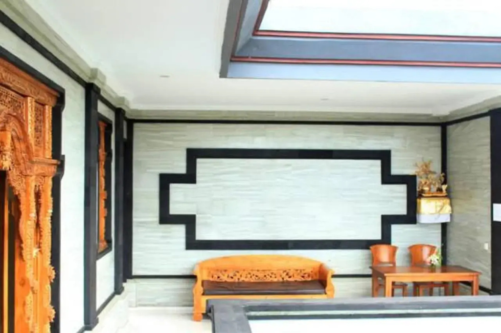 Lucky Family House