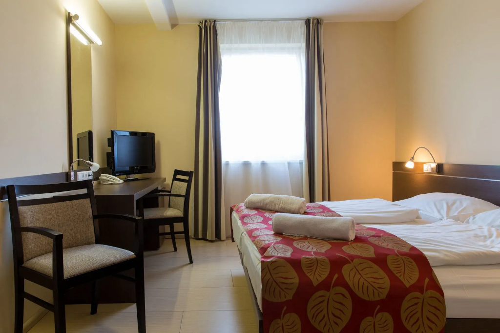 CE Plaza Hotel - Général