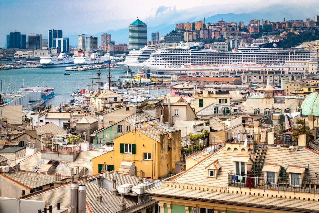 Holiday Inn Genoa City by IHG - Général