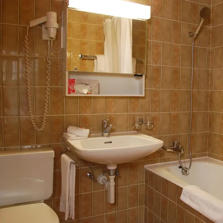 Hotel De La Vieille Tour - Chambres