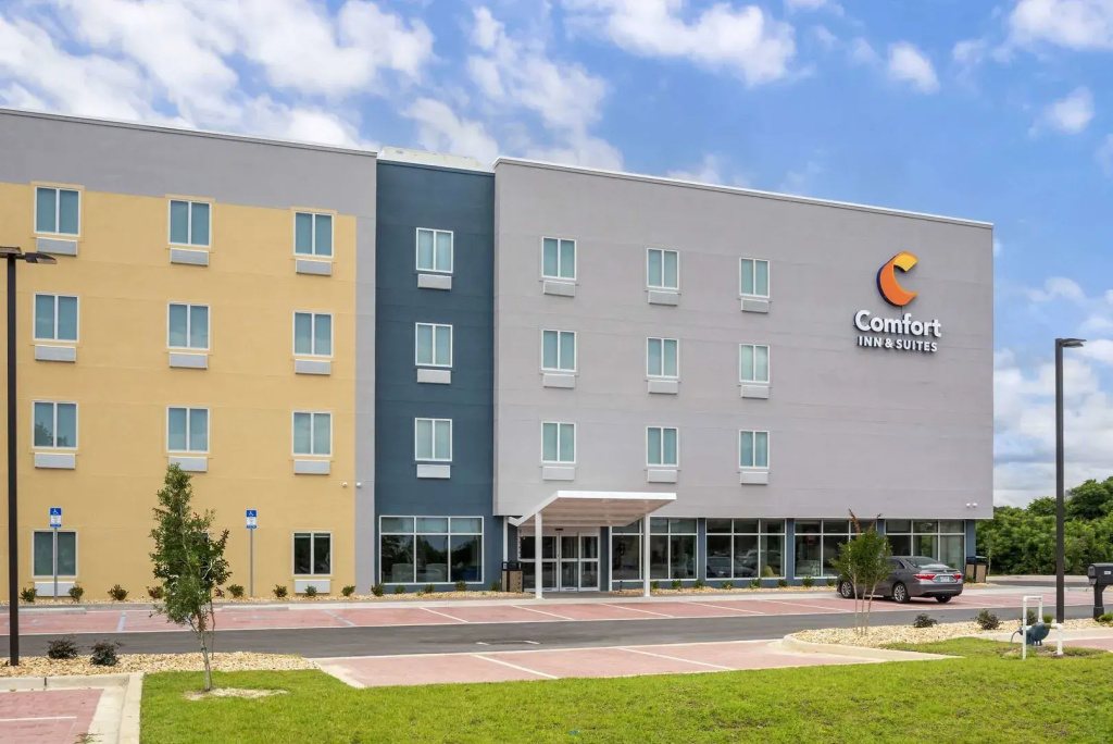 Comfort Inn & Suites Destin near Henderson Beach