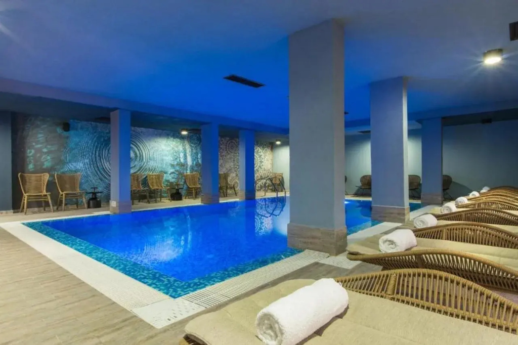 Ores Boutique Hotel - 2