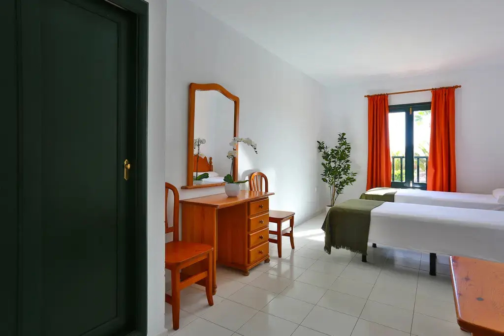Standard Double Apartment with pool view (full double bed)