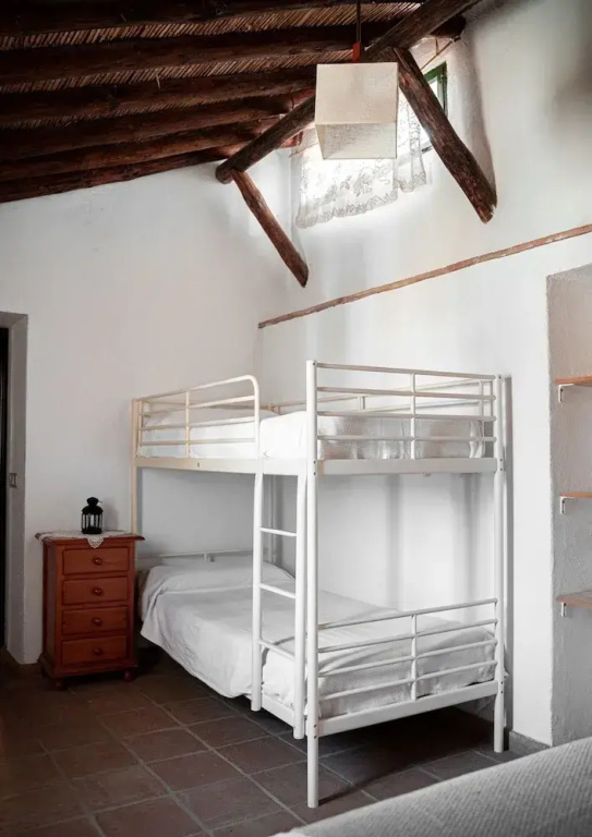 3 Bedrooms Apartment with mountain view