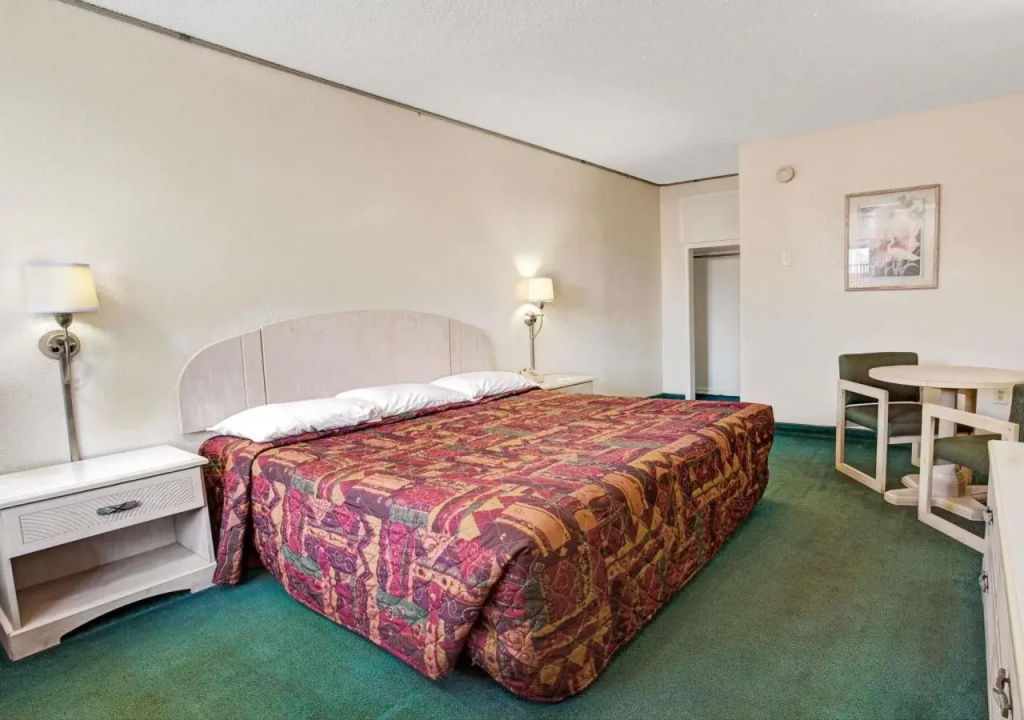 Sunset Inn