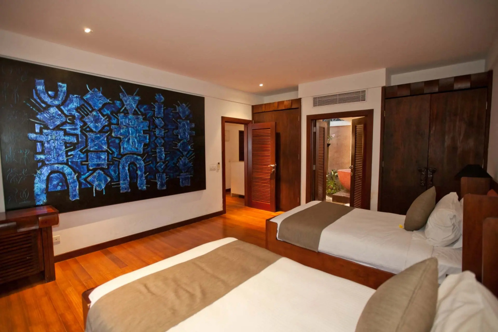 6 Bedrooms Bed in Dorm
