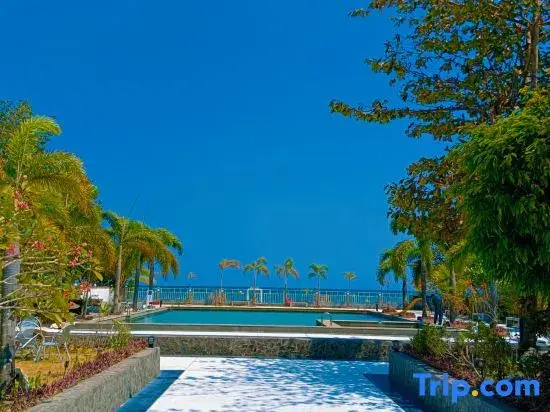 Beach & Waterfront