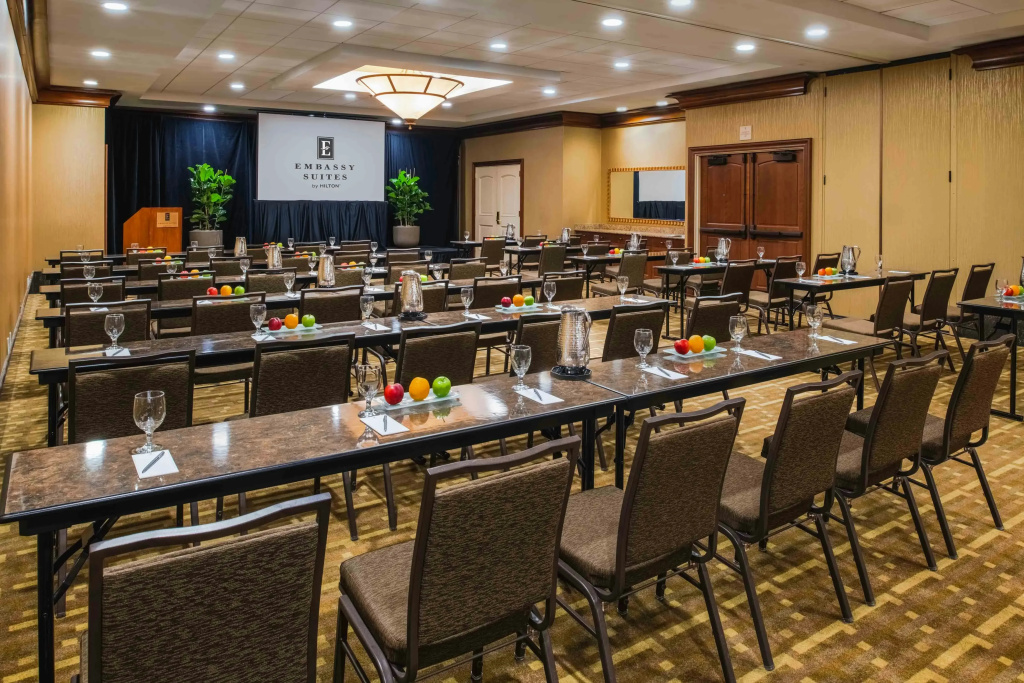 Embassy Suites by Hilton Sacramento Riverfront Promenade - Général