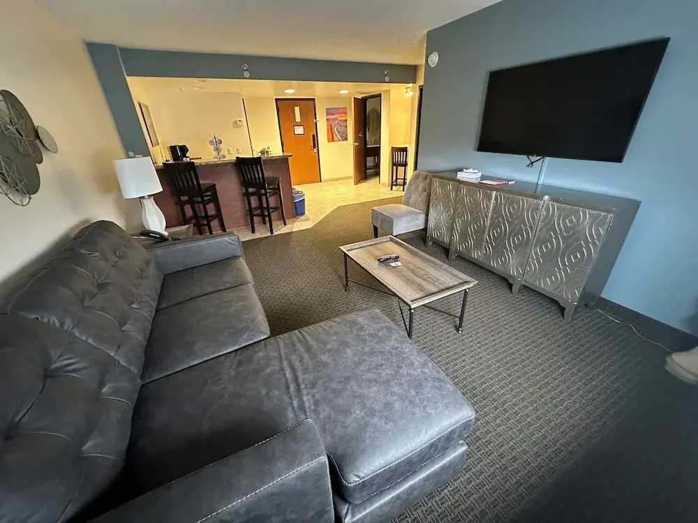 Deluxe Suite