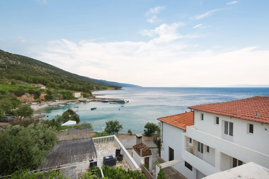 Beach & Waterfront