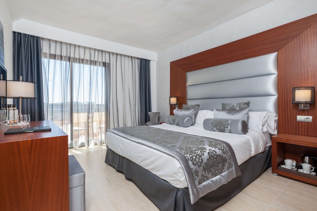 Zafiro Rey Don Jaime - Chambres