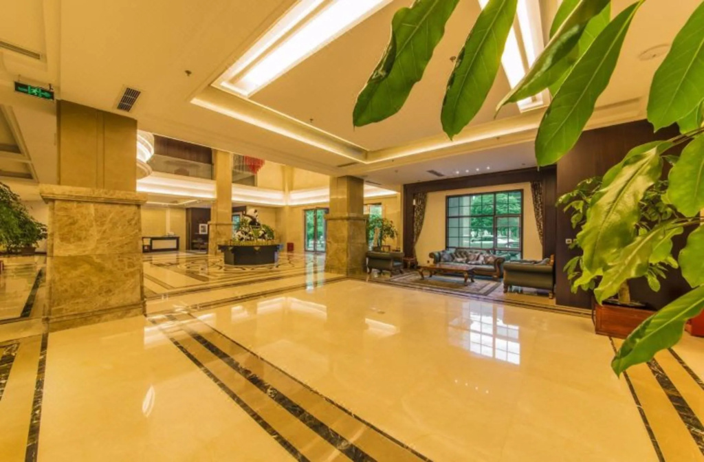 Howard Johnson Life Mountain View Chengdu in Chengdu