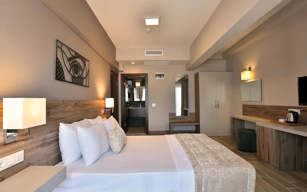 Kule Hotel — 4