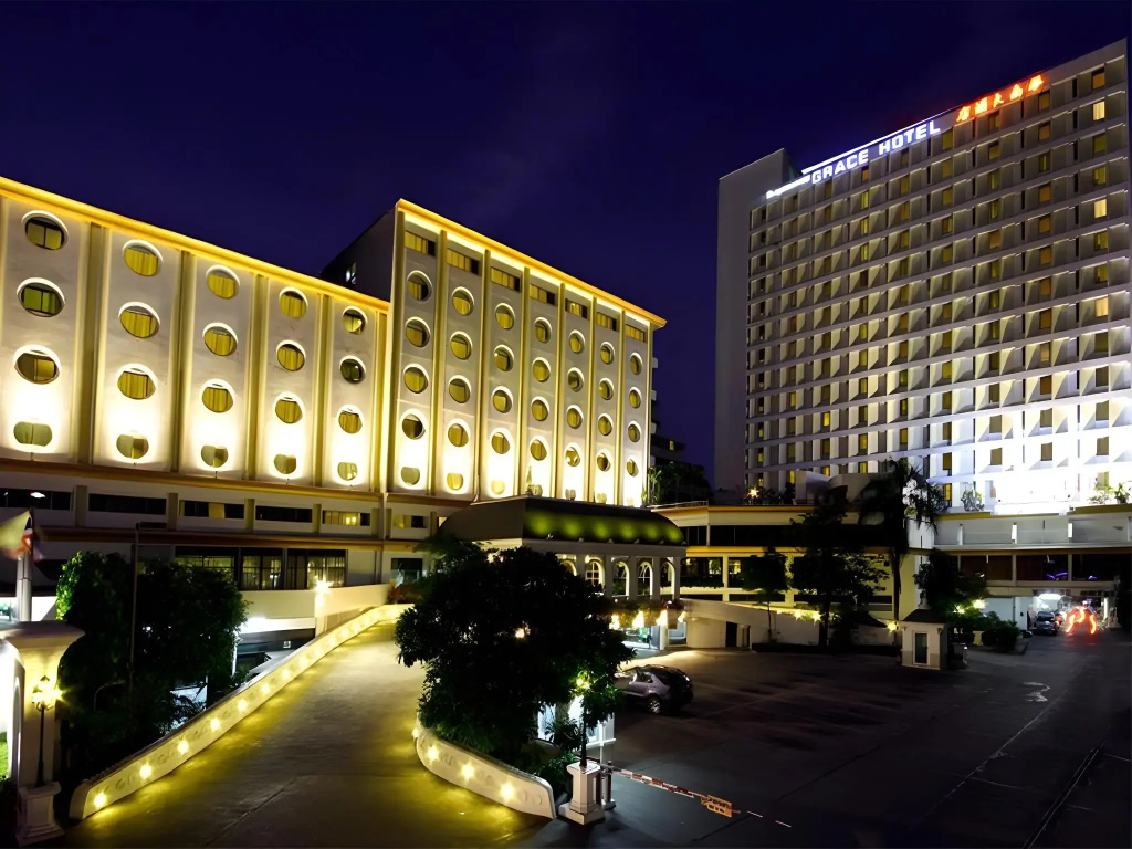 Отель Grace Hotel — фото