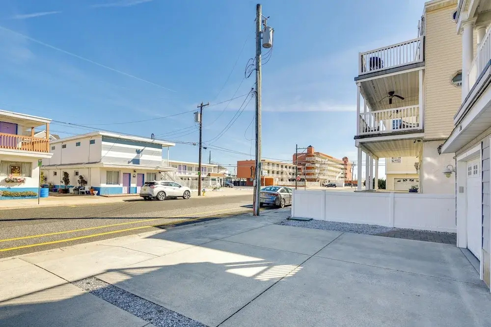 Half-mi to Wildwood Boardwalk: Family-friendly Apt