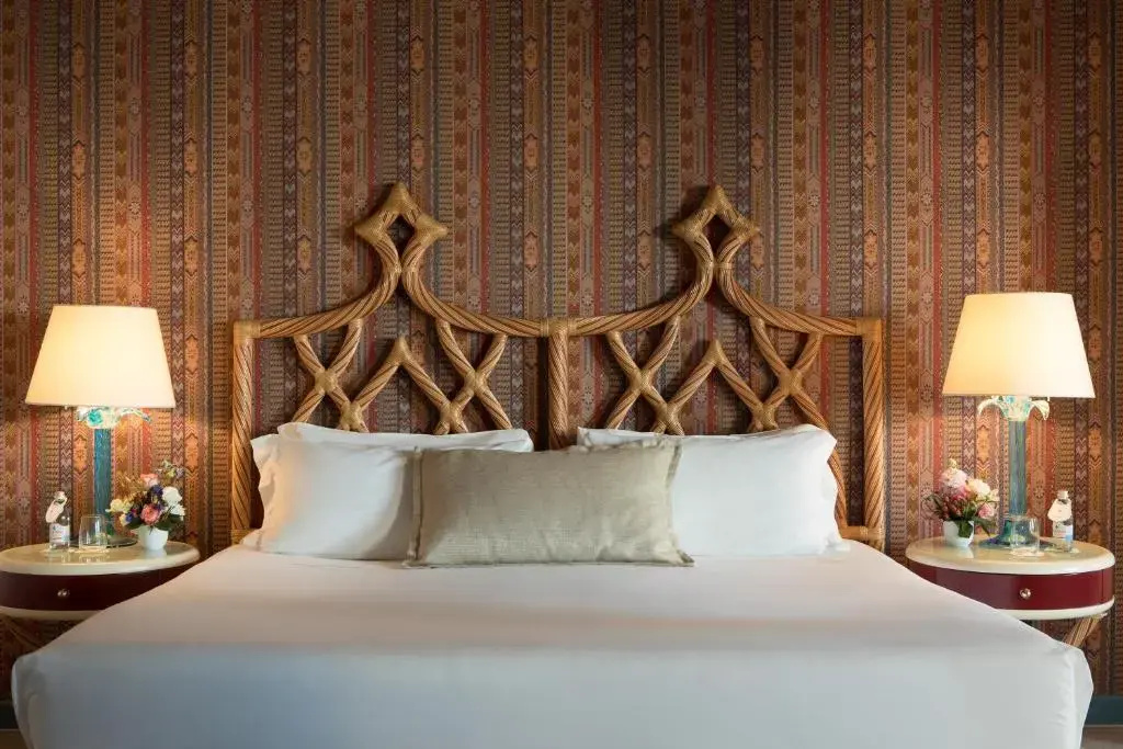 Grand Deluxe Double room (full double bed)