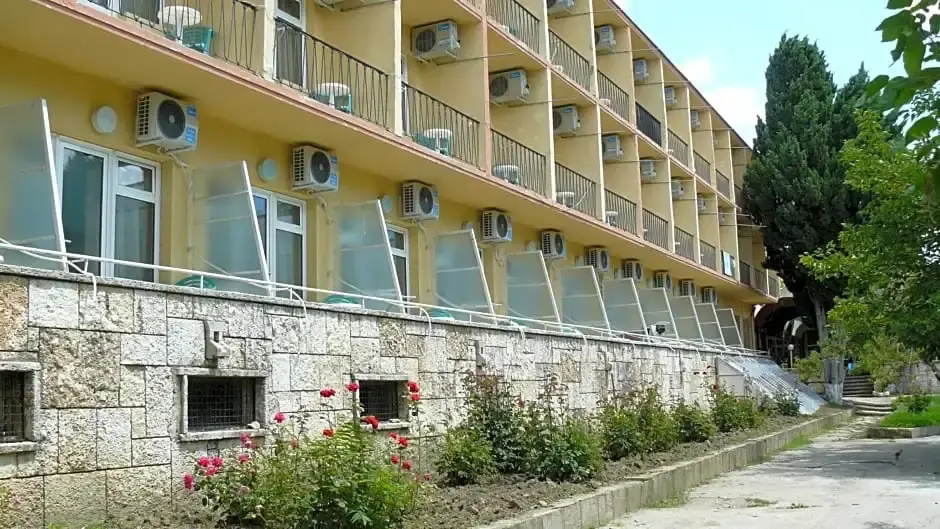 Hotel photo 1