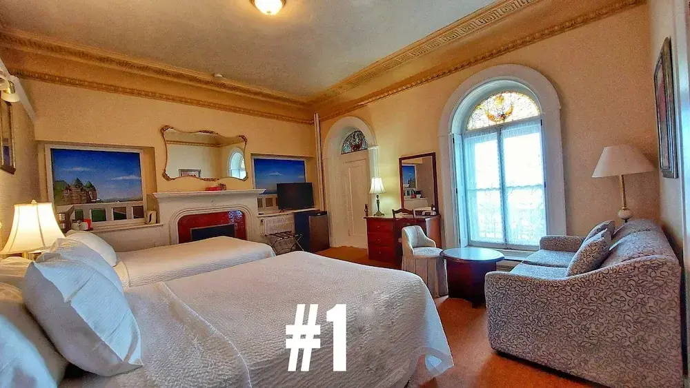 Grand room