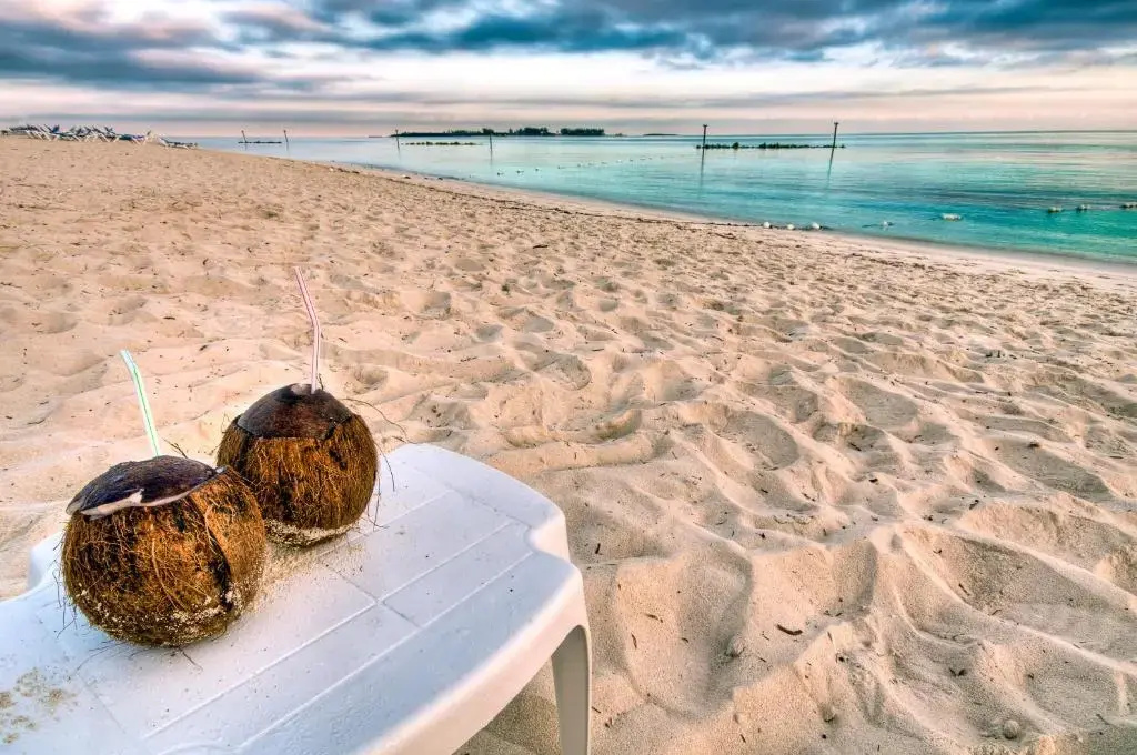 Courtyard by Marriott Nassau Downtown/Junkanoo Beach - Chambres