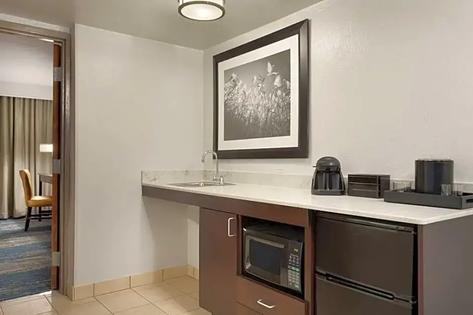 Embassy Suites by Hilton Columbus - Chambres