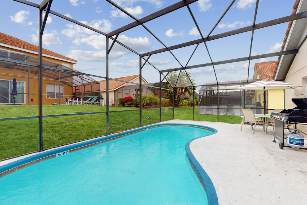 Single-level Home With Private Pool, Game Room, and W/D - Near Golf/disney