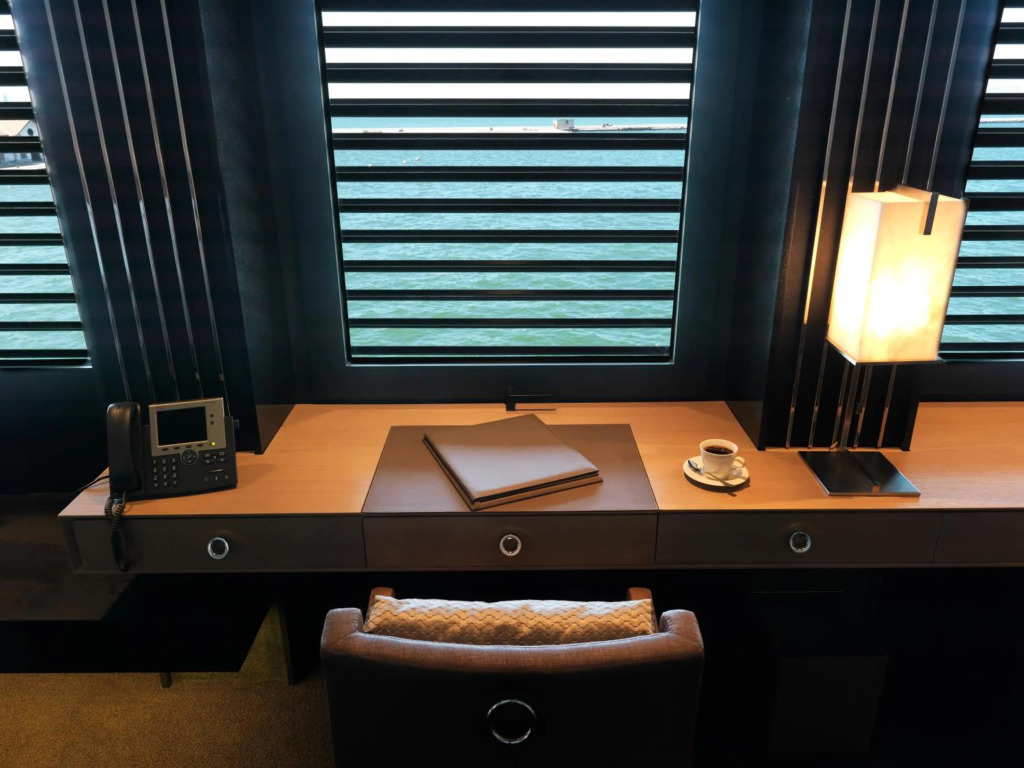 Key Hotel by null
