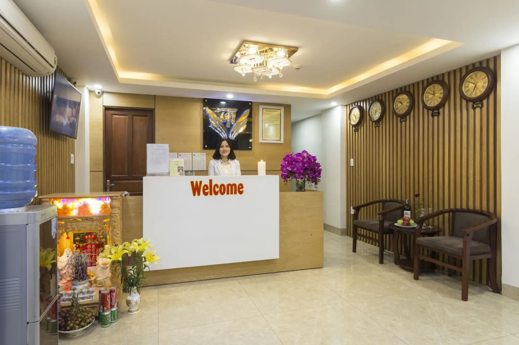 Lobby & Reception