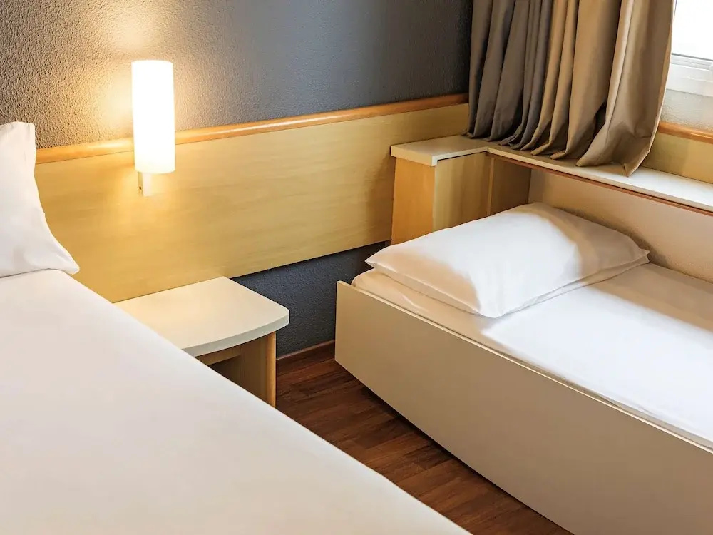 Standard Double Apartment (twin beds)