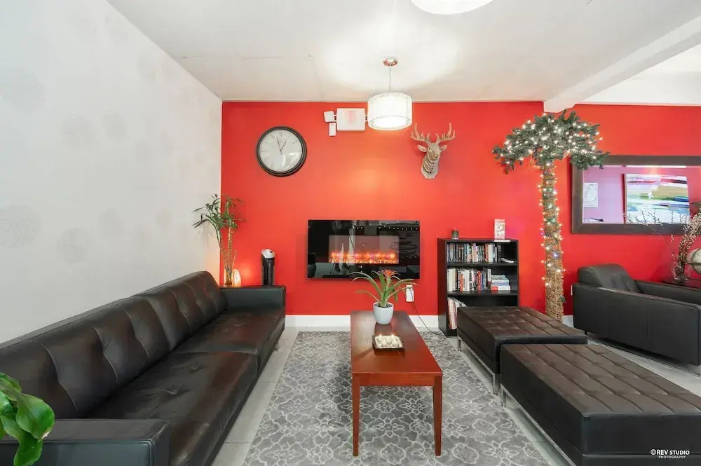 Queens Hotel - фото 2