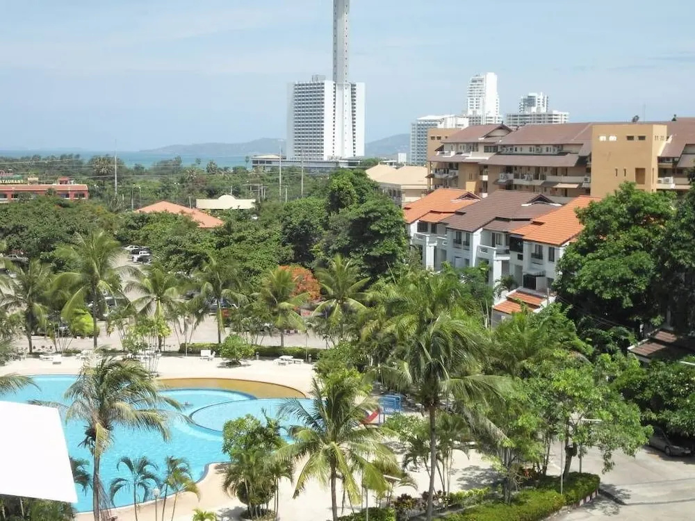 Park Lane Condo F4 R419