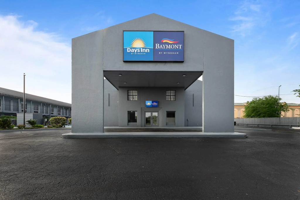 Days Inn By Wyndham San Antonio Near Lackland Afb