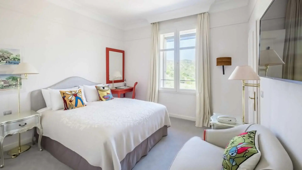 Superior room