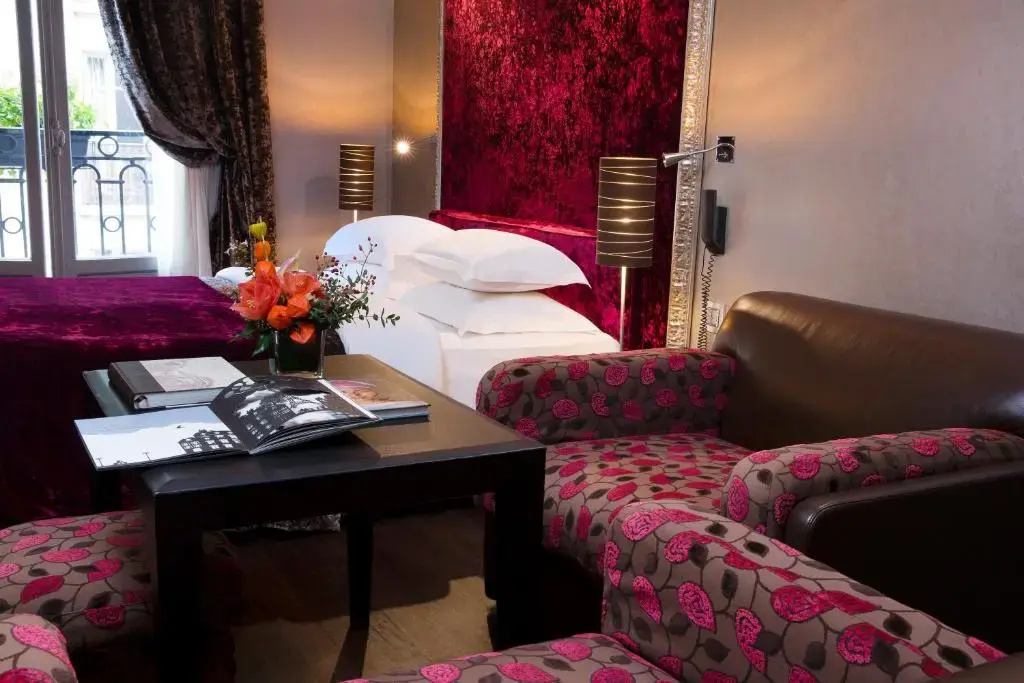 Hotel Ares Eiffel 129