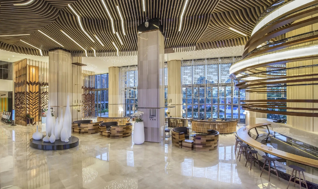 Lobby & Reception