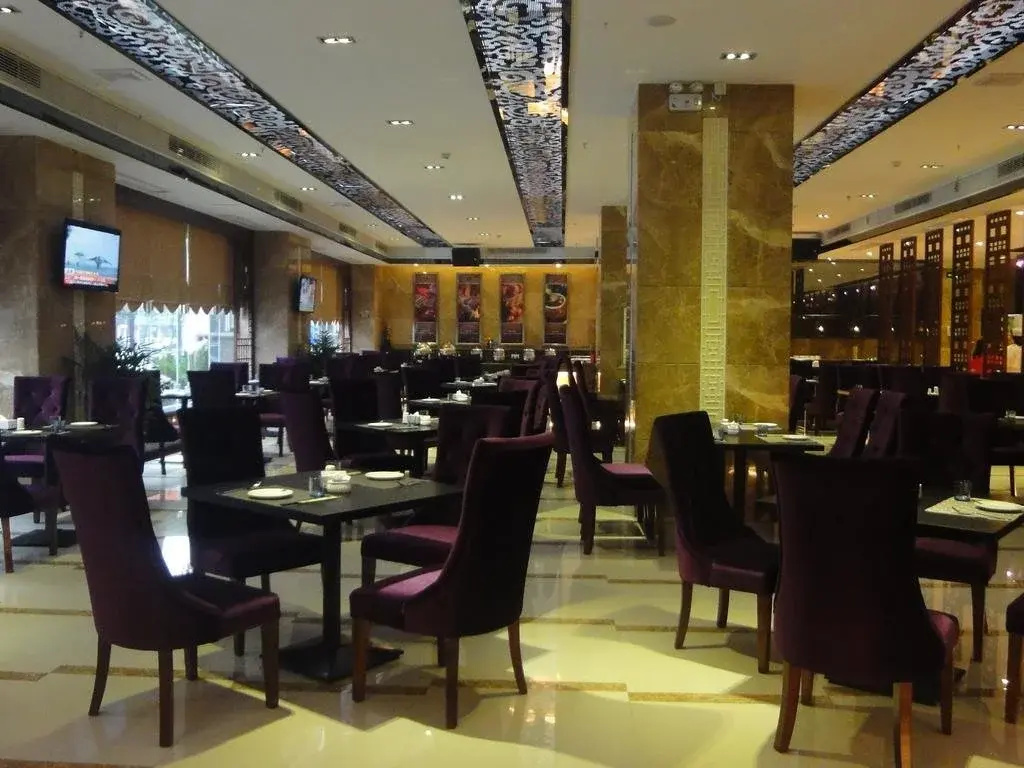 Food & Beverage