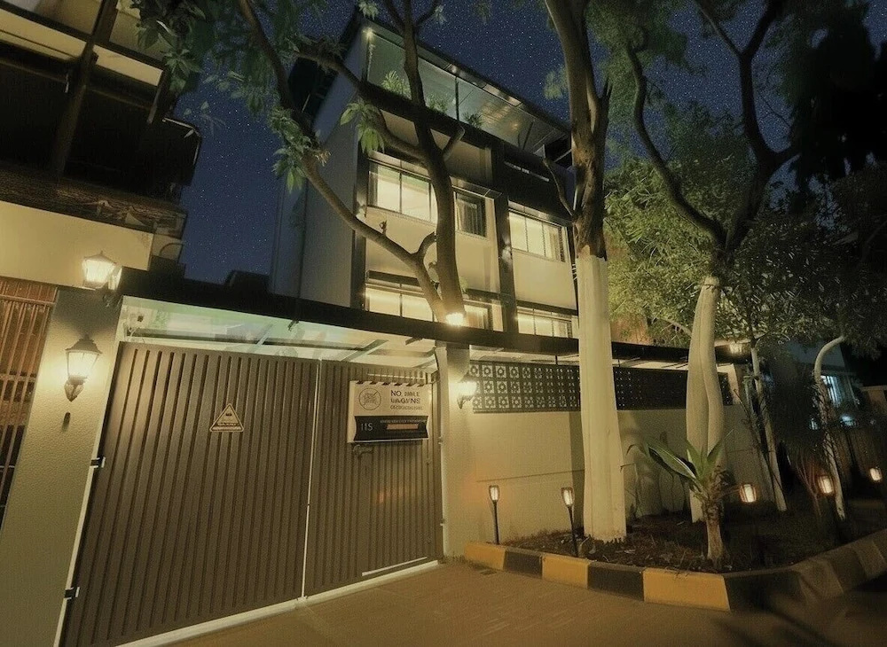 Chembur Homeotel - Gagal Home