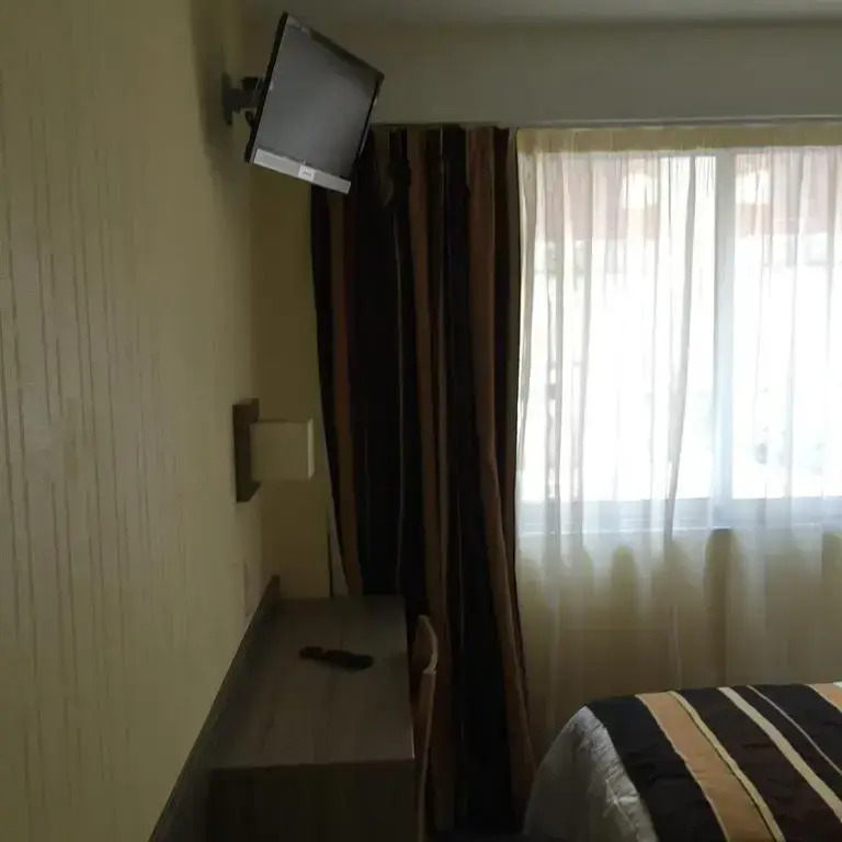 Image 3